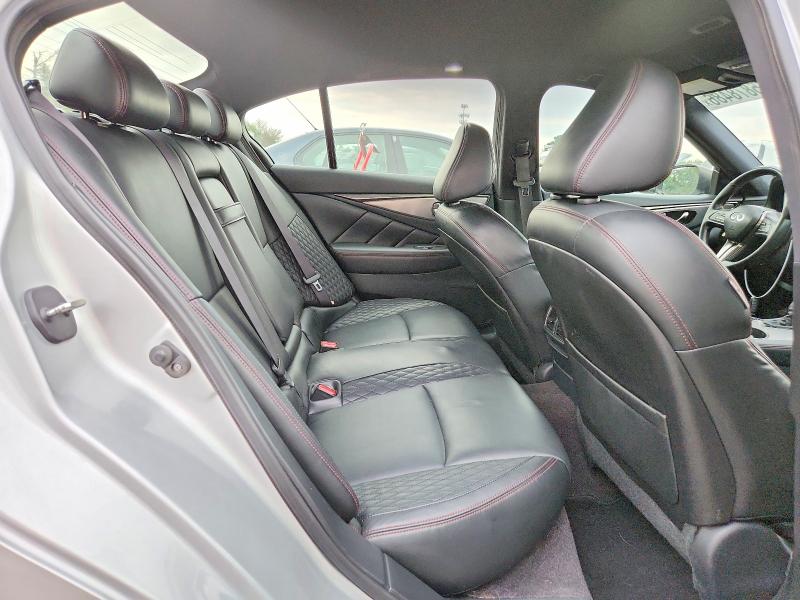 65878486 :رقم المزاد ، JN1FV7AR2JM700116 vin ، 2018 Infiniti Q50 مزاد بيع