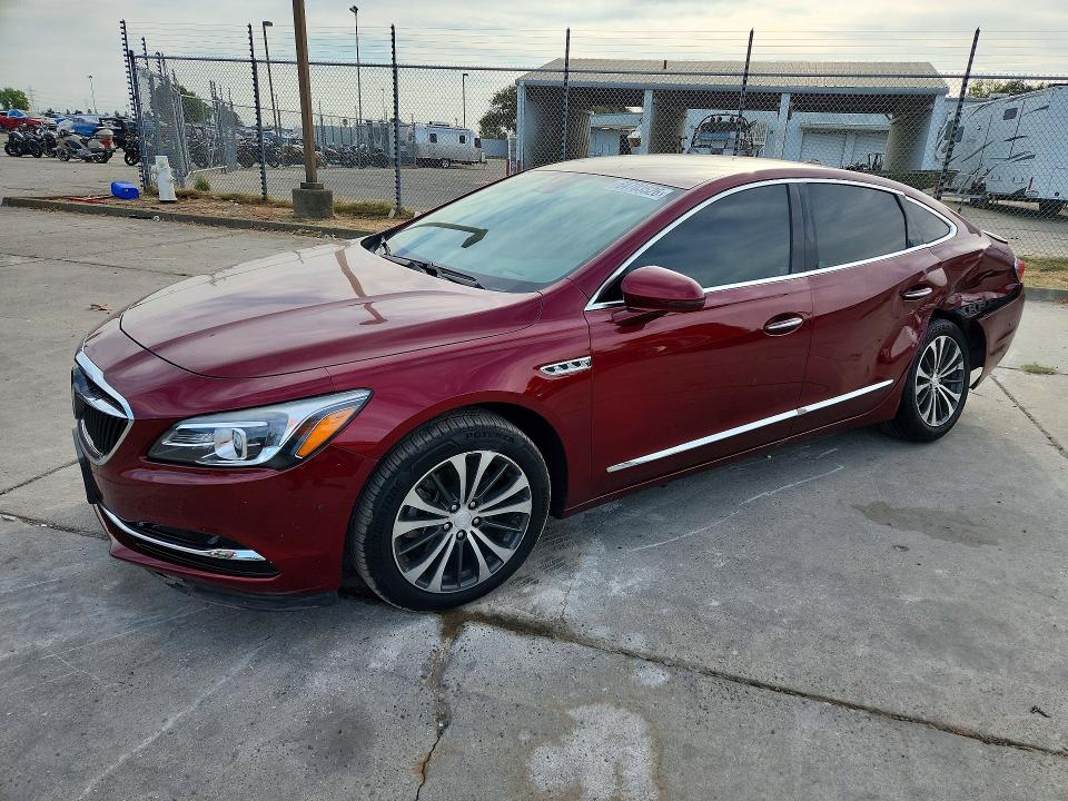 64703526 :رقم المزاد ، 1G4ZR5SS6HU161560 vin ، 2017 Buick Lacrosse مزاد بيع