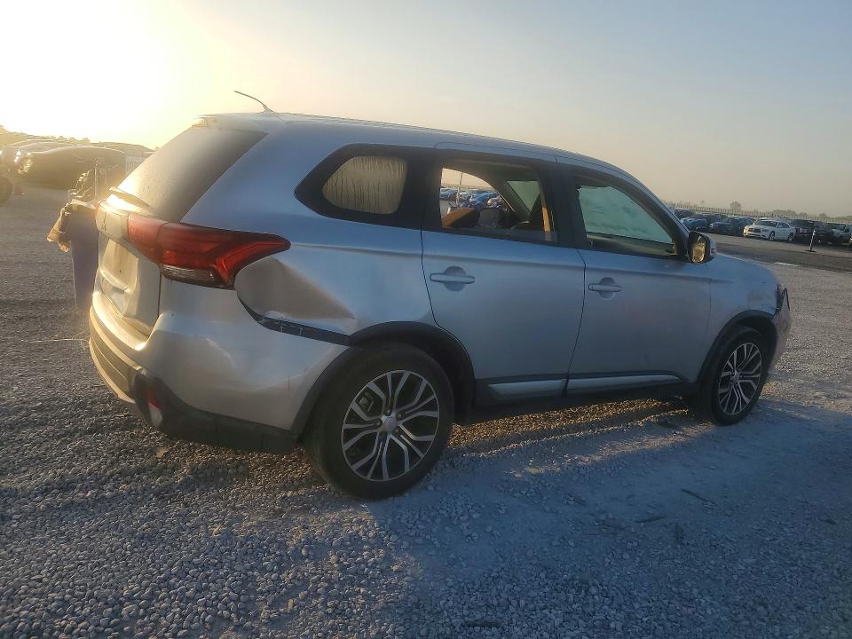 66113106 :رقم المزاد ، JA4AD3A3XGZ020310 vin ، 2016 Mitsubishi Outlander مزاد بيع