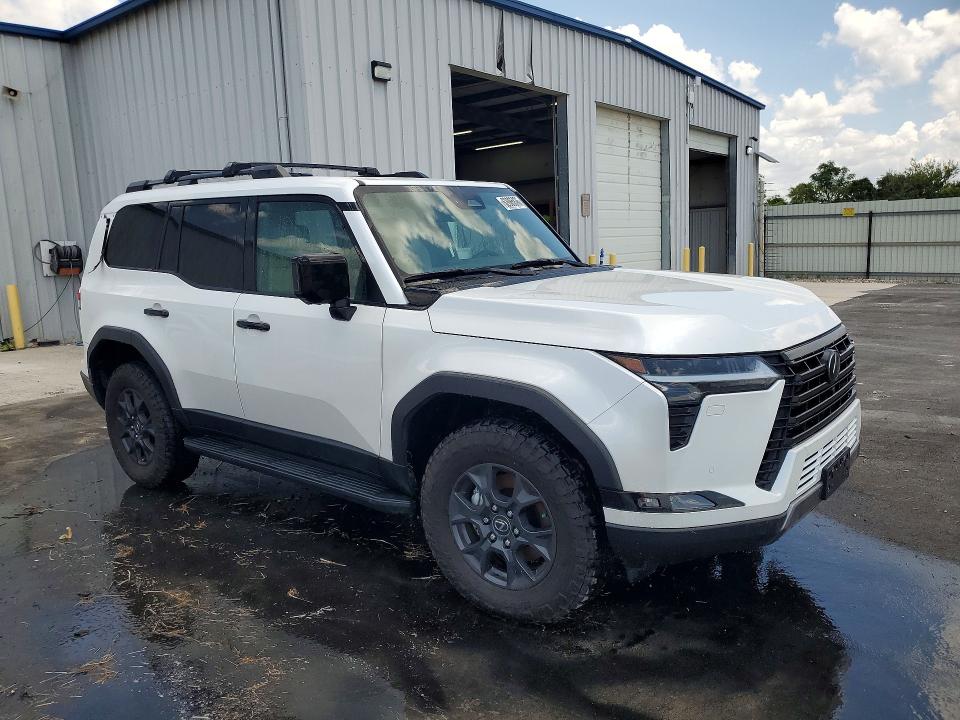 Продажа на аукционе авто 2024 Lexus Gx 550, vin: JTJTBCDX8R5030053, номер лота: 62065876