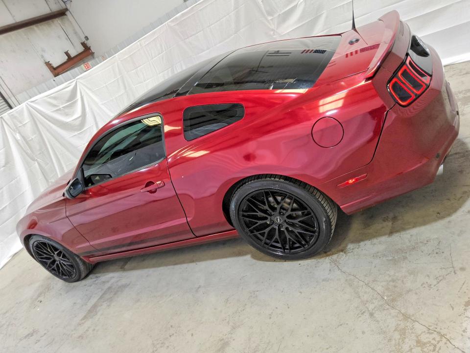 Продажа на аукционе авто 2014 Ford Mustang, vin: 1ZVBP8AM6E5321908, номер лота: 61022426