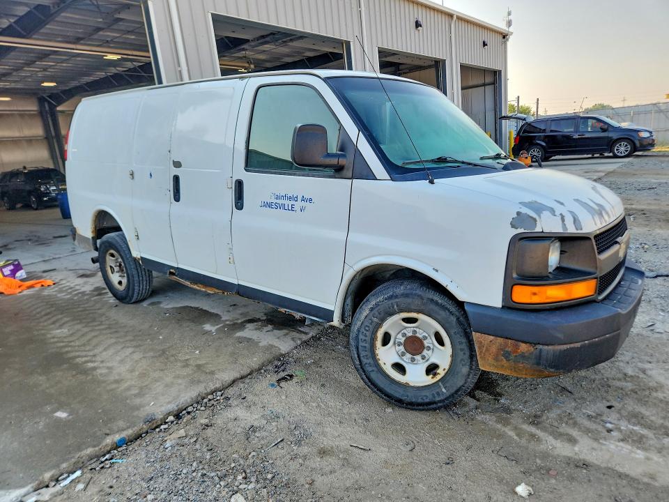 65841926 :رقم المزاد ، 1GCWGFFA4B1129770 vin ، 2011 Chevrolet Express 2500 مزاد بيع