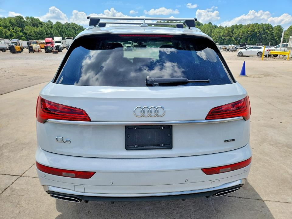 64241366 :رقم المزاد ، WA1EAAFY7N2096950 vin ، 2022 Audi Q5 مزاد بيع