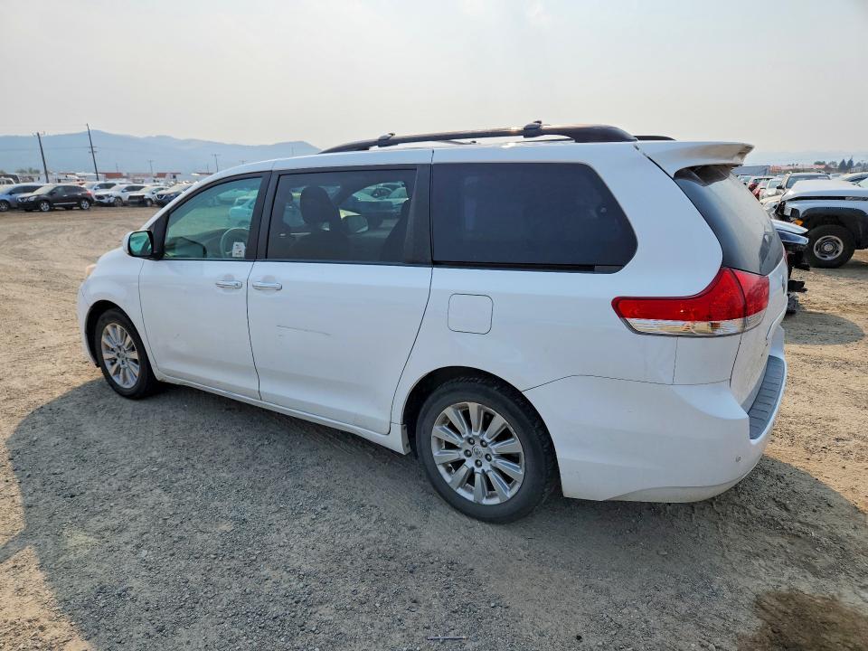 2013 Toyota Sienna მანქანა იყიდება აუქციონზე, vin: 5TDDK3DC9DS066647, აუქციონის ნომერი: 64931256