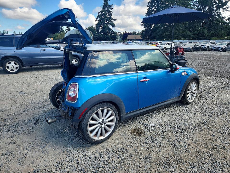 Продажа на аукционе авто 2011 Mini Cooper, vin: WMWSV3C53BTY22650, номер лота: 64125396