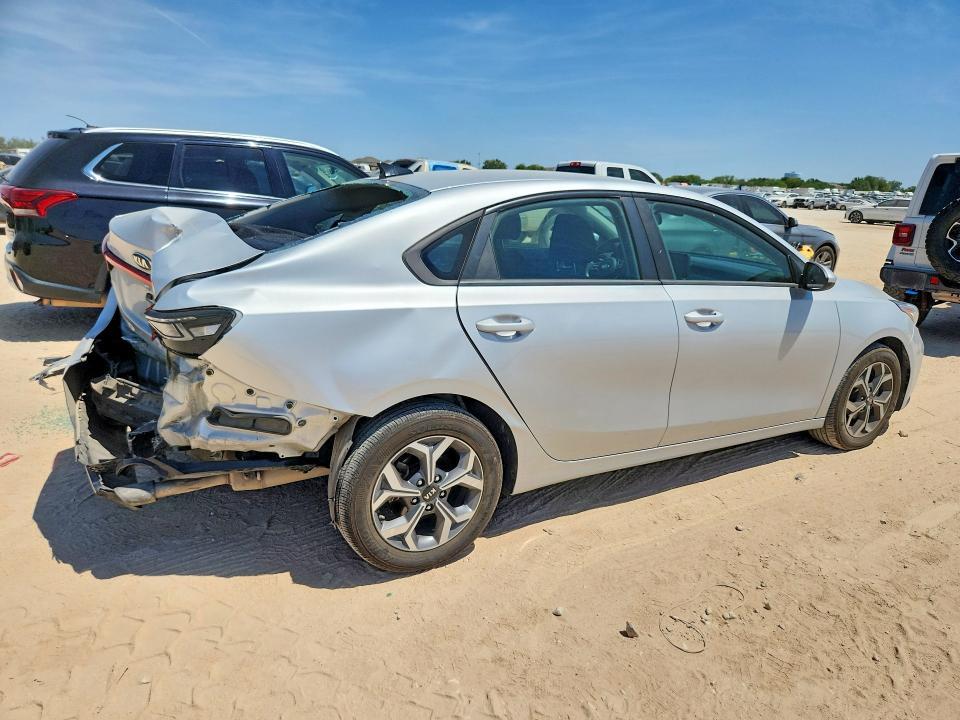 2019 Kia Forte მანქანა იყიდება აუქციონზე, vin: 3KPF24AD1KE136886, აუქციონის ნომერი: 65644926