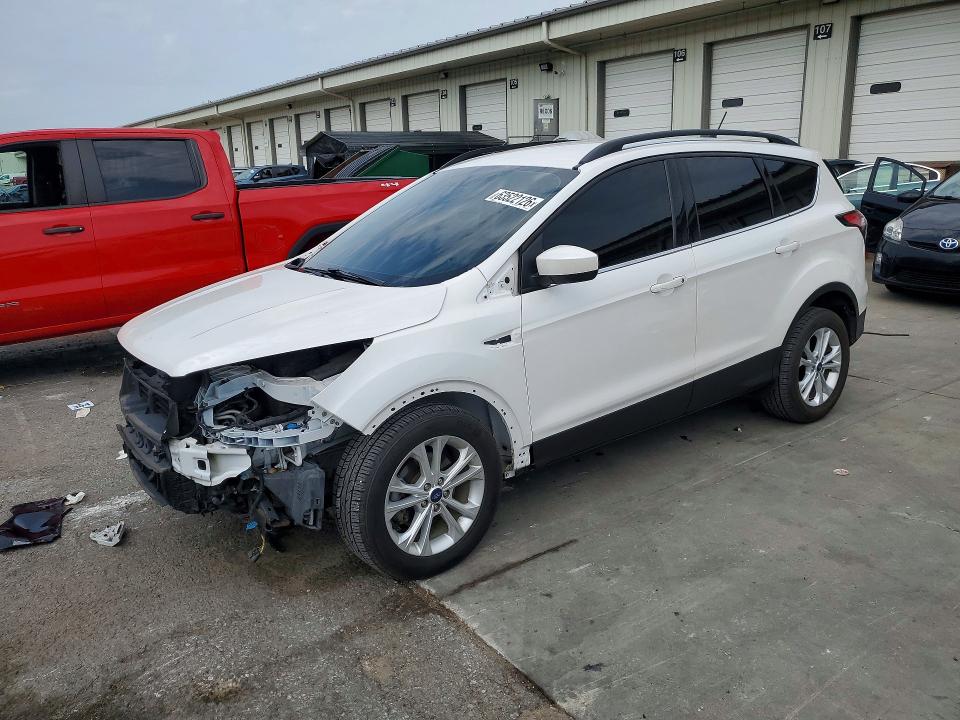 63522126 :رقم المزاد ، 1FMCU0HD5JUA41142 vin ، 2018 Ford Escape مزاد بيع