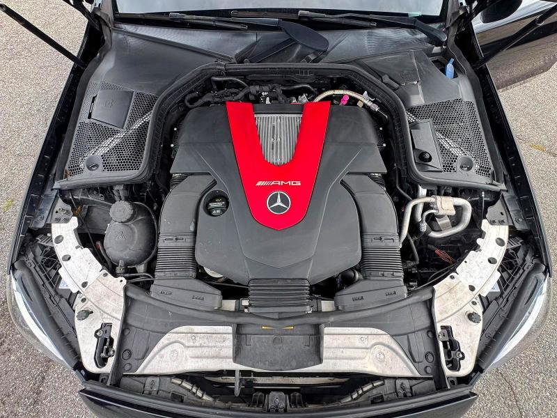 63439586 :رقم المزاد ، 55SWF6EB7JU256739 vin ، 2018 Mercedes-benz C مزاد بيع