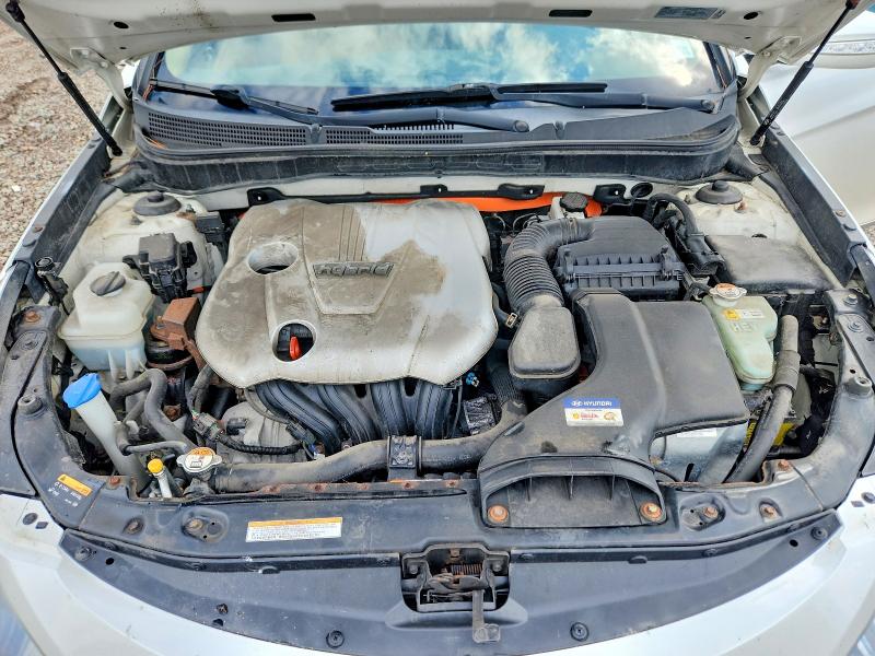 2015 Hyundai Sonata Hybrid მანქანა იყიდება აუქციონზე, vin: KMHEC4A49FA119945, აუქციონის ნომერი: 63699616