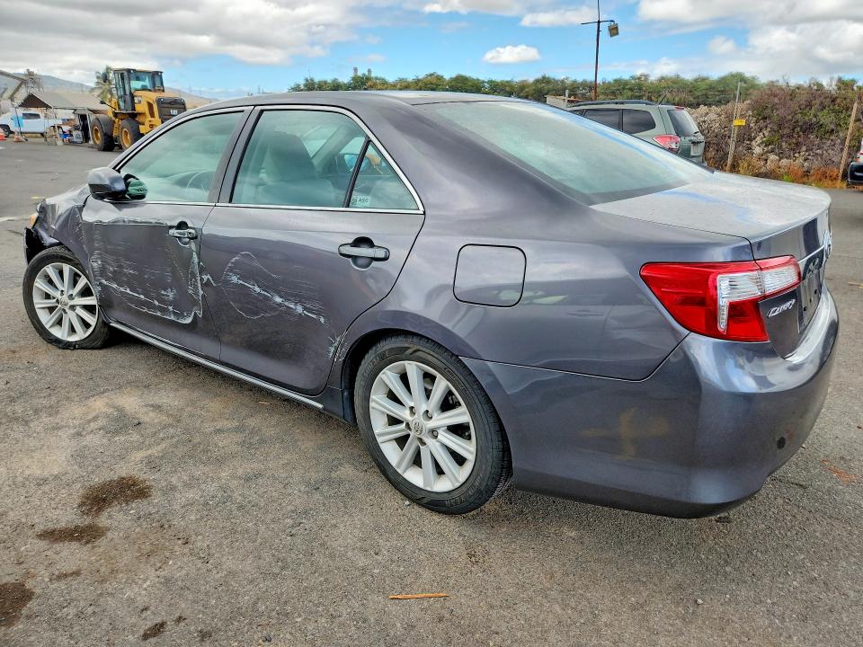 64674306 :رقم المزاد ، 4T1BF1FK7EU776918 vin ، 2014 Toyota Camry مزاد بيع