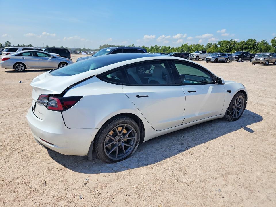 2021 Tesla Model 3 მანქანა იყიდება აუქციონზე, vin: 5YJ3E1EB7MF010224, აუქციონის ნომერი: 64622736
