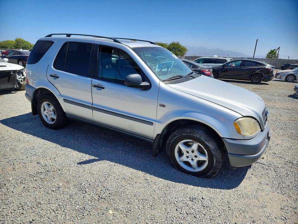 Продажа на аукционе авто 1999 Mercedes-benz Ml, vin: 4JGAB54E5XA055738, номер лота: 67011646