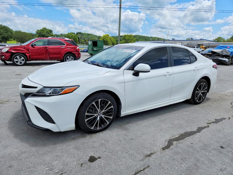Aukcja sprzedaży 2018 Toyota Camry, vin: 4T1B11HKXJU017721, numer aukcji: 62231356