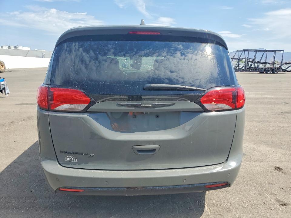 64335556 :رقم المزاد ، 2C4RC1EG0LR262797 vin ، 2020 Chrysler Pacifica مزاد بيع