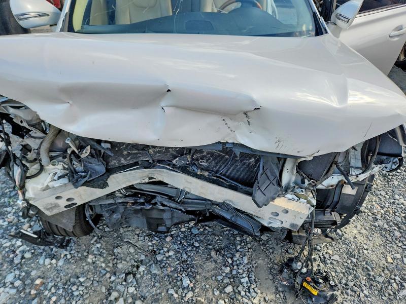 64231806 :رقم المزاد ، 2T2ZK1BA3BC053177 vin ، 2011 Lexus Rx مزاد بيع