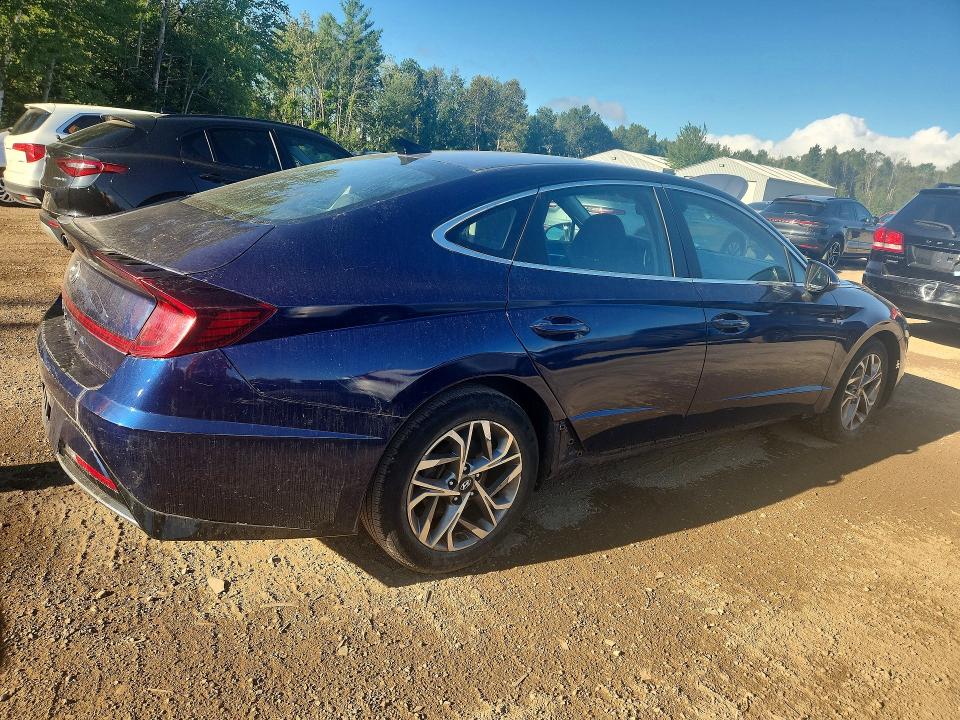 Продажа на аукционе авто 2021 Hyundai Sonata, vin: 5NPEG4JA3MH110811, номер лота: 64776796