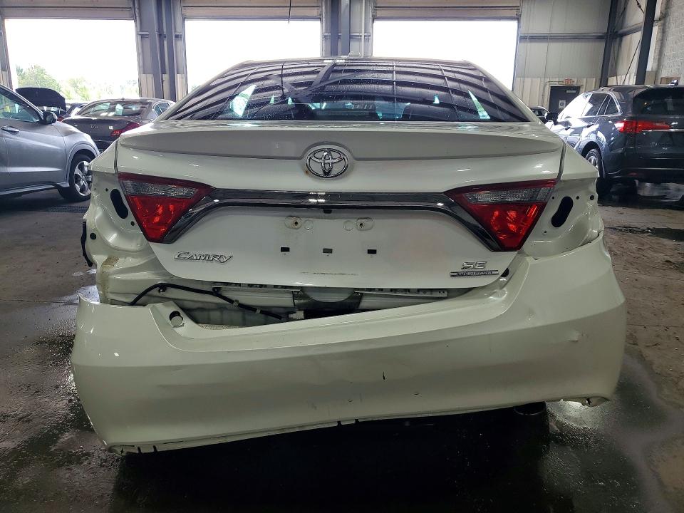 Aukcja sprzedaży 2016 Toyota Camry, vin: 4T1BF1FK4GU181222, numer aukcji: 64073356