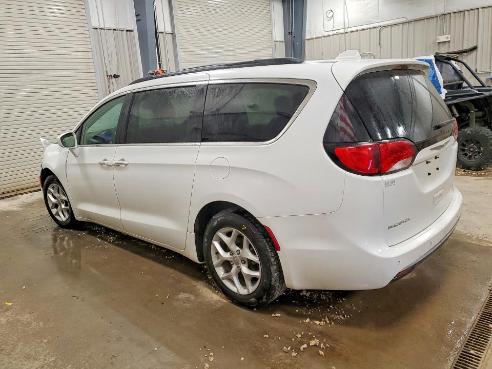 2018 Chrysler Pacifica მანქანა იყიდება აუქციონზე, vin: 2C4RC1FG1JR183120, აუქციონის ნომერი: 64957636