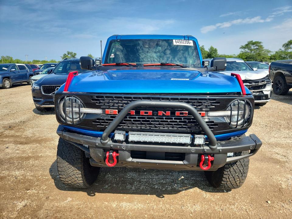 Продажа на аукционе авто 2023 Ford Bronco, vin: 1FMEE5DP5PLB30548, номер лота: 64502206
