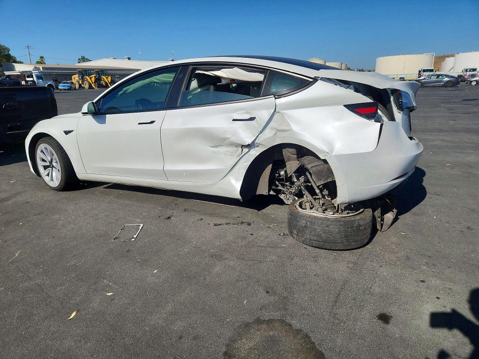 Auction sale of the 2021 Tesla Model 3, vin: 5YJ3E1EB4MF015414, lot number: 63241576