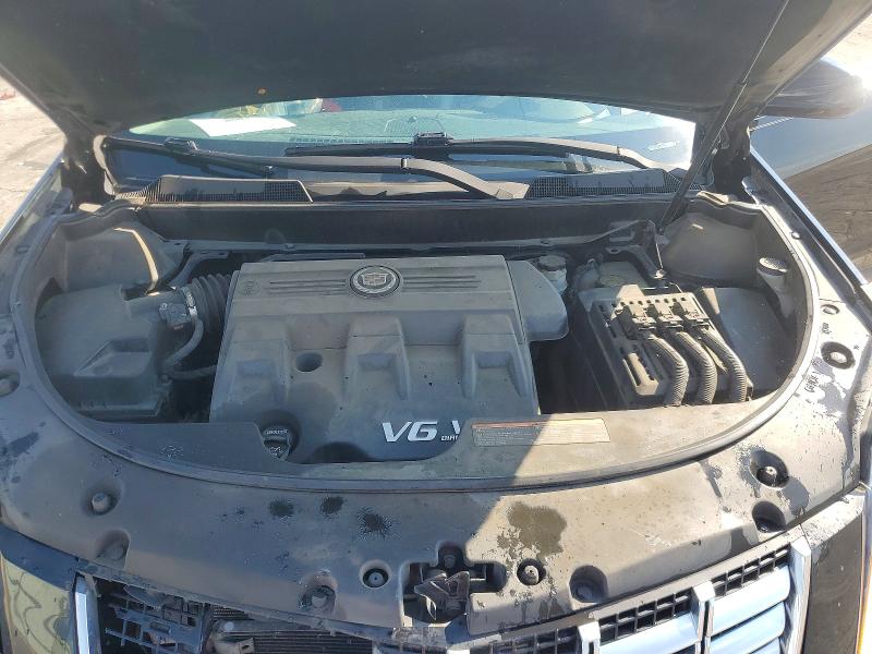 66970806 :رقم المزاد ، 3GYFNBE33FS587512 vin ، 2015 Cadillac Srx مزاد بيع