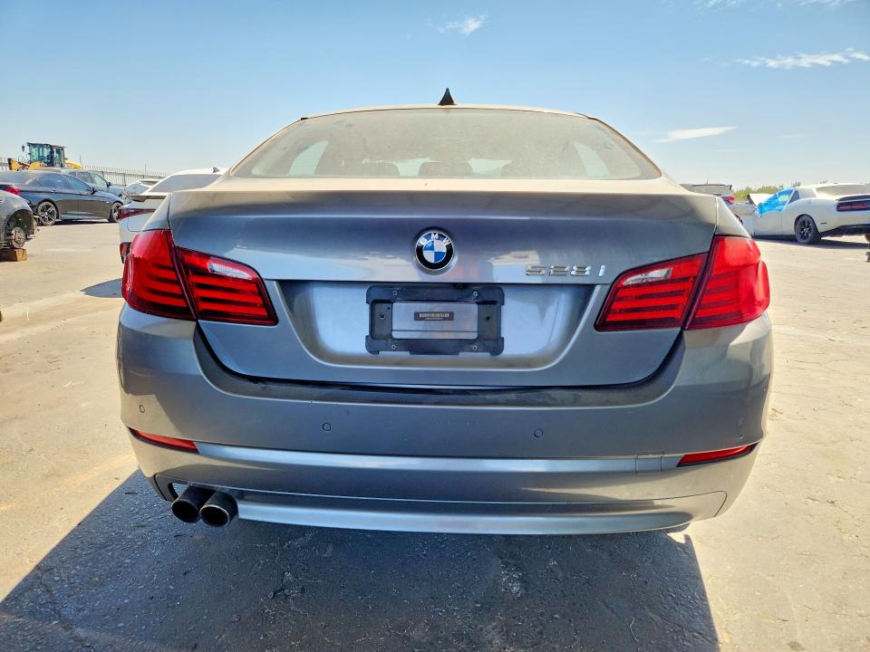 66408196 :رقم المزاد ، WBAXG5C50CDX03011 vin ، 2012 Bmw 528 مزاد بيع