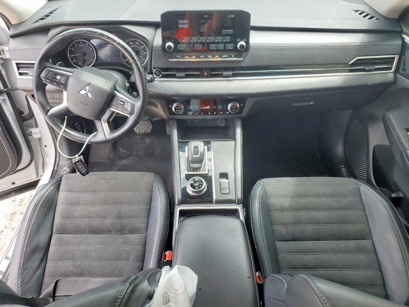 Продаж на аукціоні авто 2022 Mitsubishi Outlander, vin: JA4J4UA8XNZ054035, номер лоту: 63931026