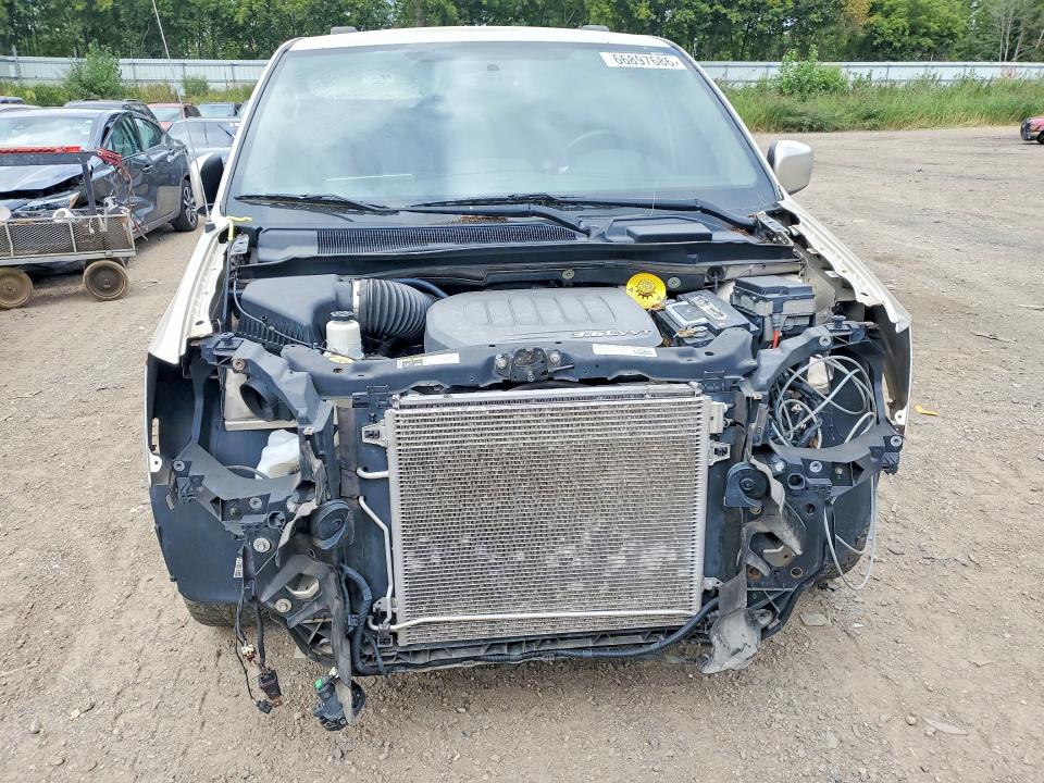 66897686 :رقم المزاد ، 2C4RC1BG2ER232143 vin ، 2014 Chrysler Town & Country مزاد بيع