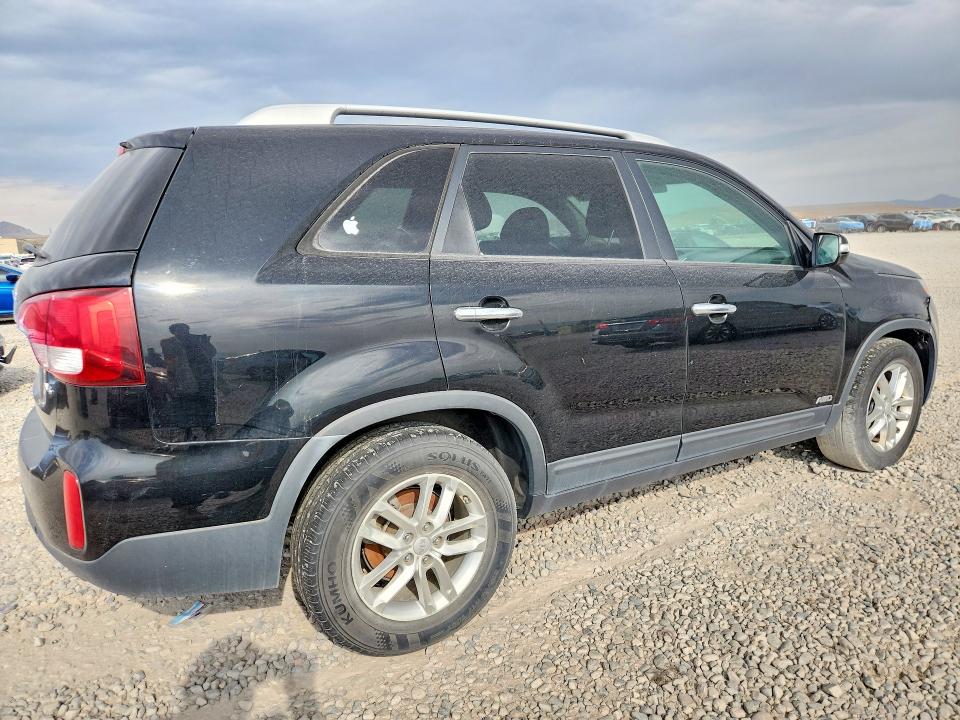 2015 Kia Sorento მანქანა იყიდება აუქციონზე, vin: 5XYKTDA73FG598476, აუქციონის ნომერი: 64792096