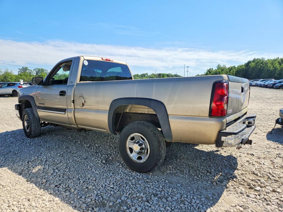 2004 Chevrolet Silverado მანქანა იყიდება აუქციონზე, vin: 1GCHC24U84E229179, აუქციონის ნომერი: 63834156