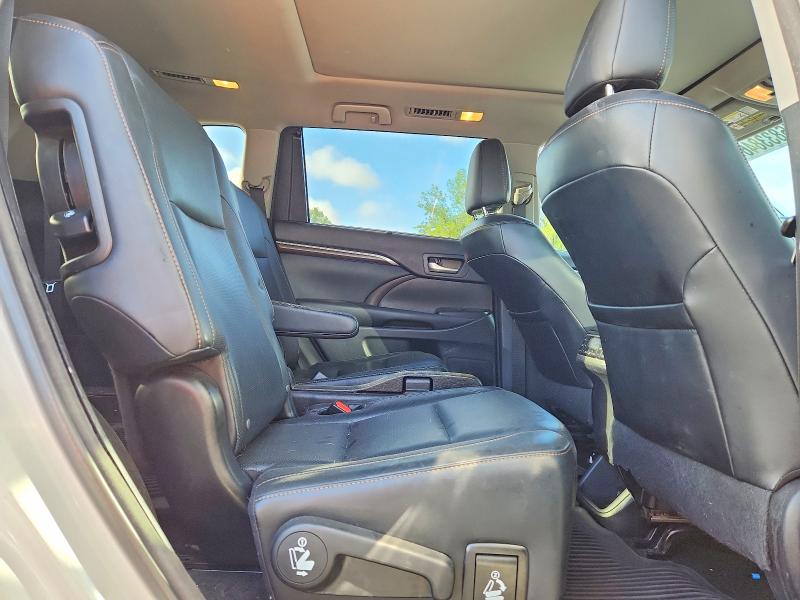 66833846 :رقم المزاد ، 5TDDKRFH1FS151593 vin ، 2015 Toyota Highlander مزاد بيع