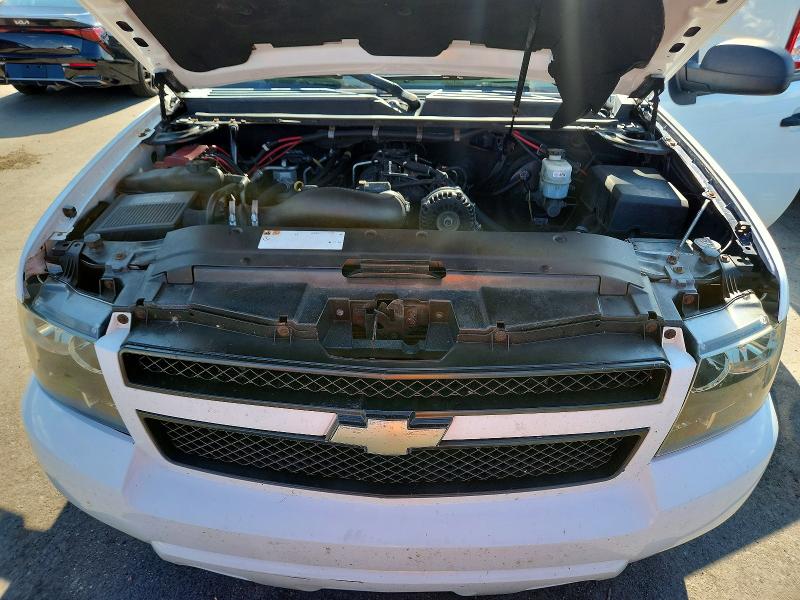 64303576 :رقم المزاد ، 1GNLC2E05BR372187 vin ، 2011 Chevrolet Tahoe مزاد بيع