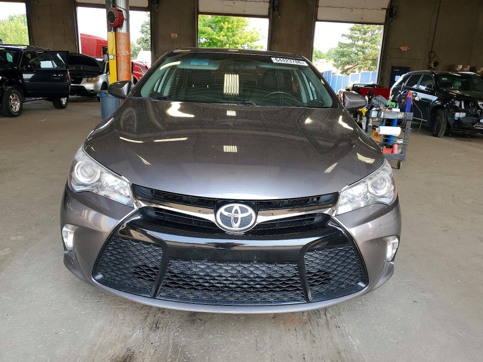 Aukcja sprzedaży 2017 Toyota Camry, vin: 4T1BF1FK1HU429427, numer aukcji: 64423786