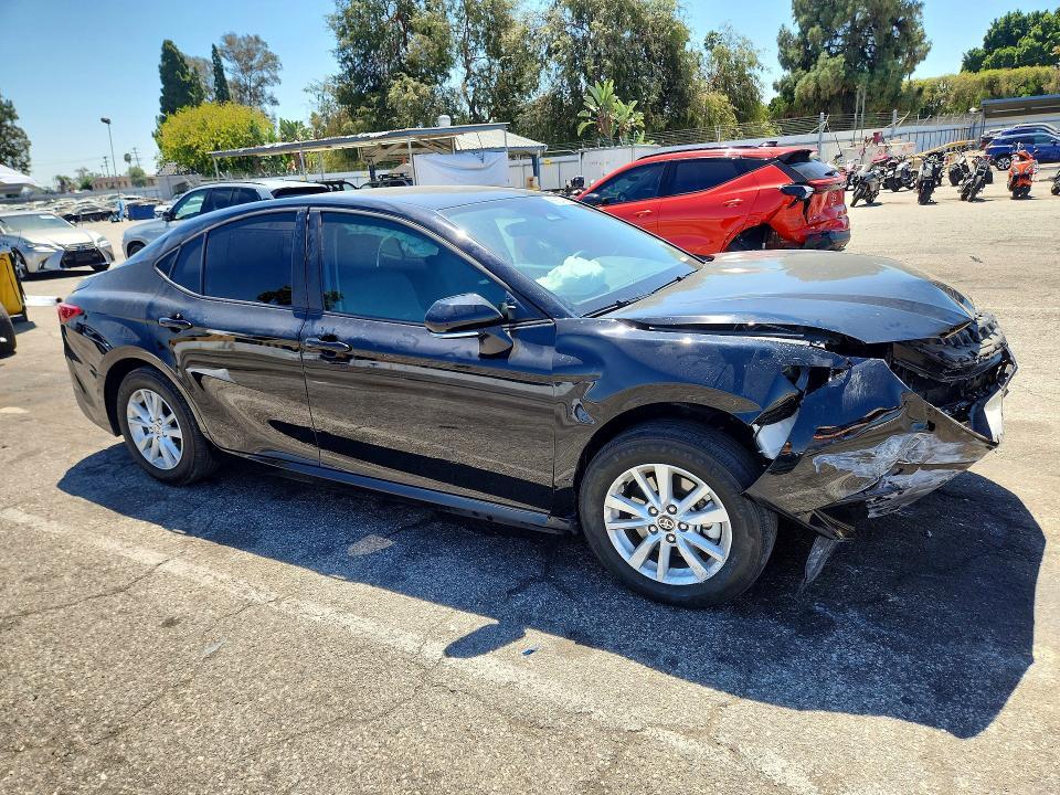 65604106 :رقم المزاد ، 4T1DAACK7SU646550 vin ، 2025 Toyota Camry مزاد بيع