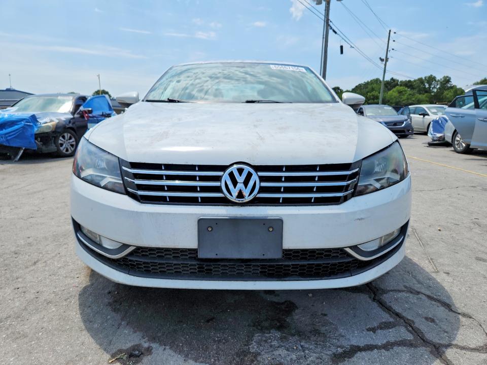 65867156 :رقم المزاد ، 1VWCH7A31CC100339 vin ، 2012 Volkswagen Passat مزاد بيع
