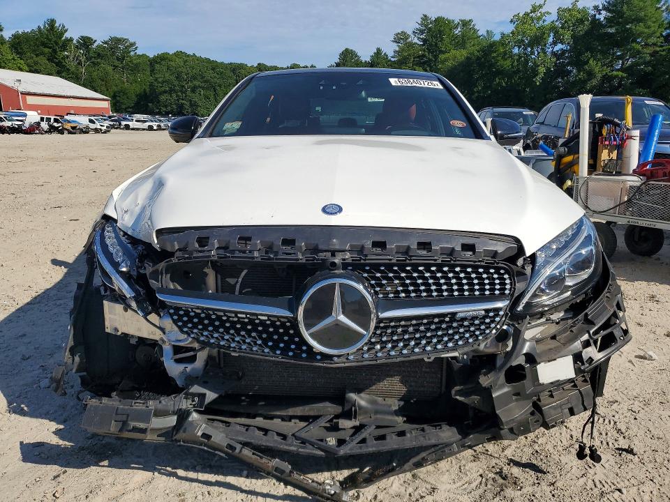 63840726 :رقم المزاد ، 55SWF6EB3HU217009 vin ، 2017 Mercedes-benz C مزاد بيع