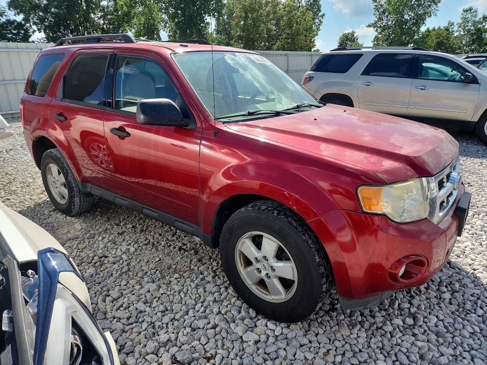 2009 Ford Escape მანქანა იყიდება აუქციონზე, vin: 1FMCU03G49KA04947, აუქციონის ნომერი: 66354286