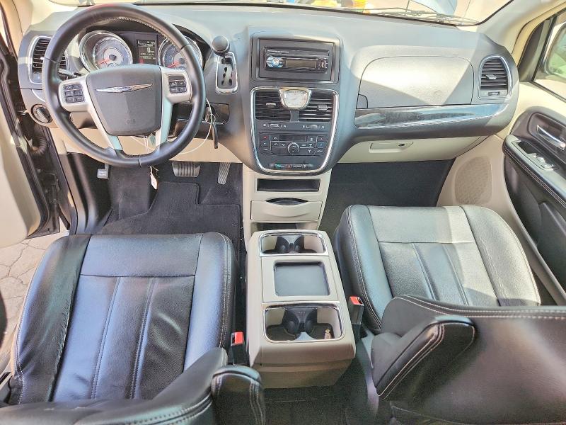 Продаж на аукціоні авто 2014 Chrysler Town & Country, vin: 2C4RC1BG9ER318744, номер лоту: 63864146