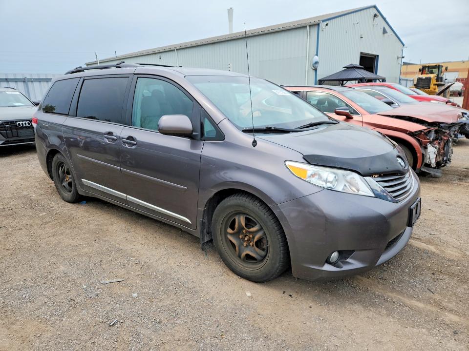 Продажа на аукционе авто 2013 Toyota Sienna, vin: 5TDYK3DC1DS281814, номер лота: 64781896
