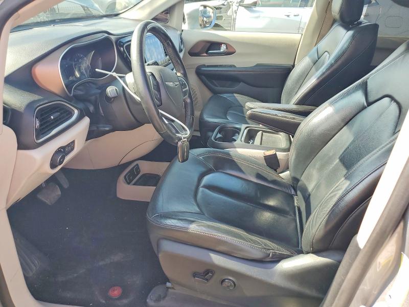65944276 :رقم المزاد ، 2C4RC1BG3HR702961 vin ، 2017 Chrysler Pacifica مزاد بيع