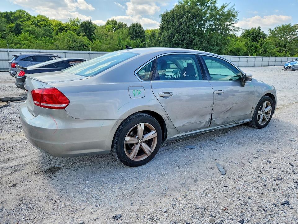 63098756 :رقم المزاد ، 1VWBP7A34CC074902 vin ، 2012 Volkswagen Passat مزاد بيع
