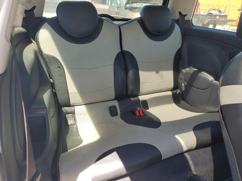 65651196 :رقم المزاد ، WMWRE33565TG97570 vin ، 2005 Mini Cooper مزاد بيع