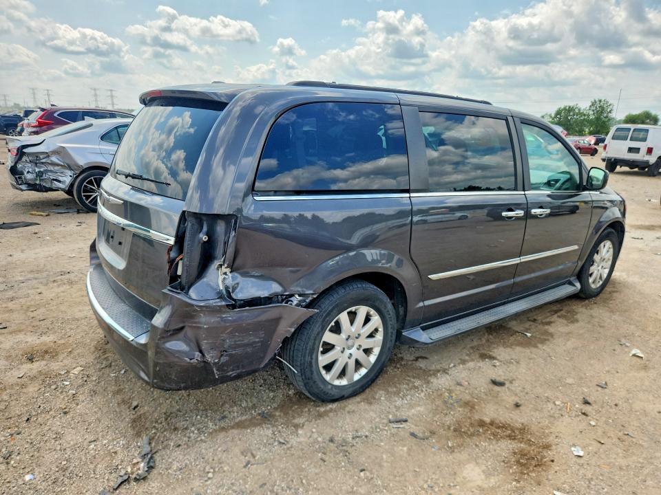 2016 Chrysler Town & Country მანქანა იყიდება აუქციონზე, vin: 2C4RC1BGXGR247881, აუქციონის ნომერი: 63506166