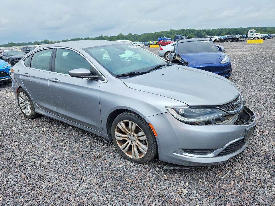 64118886 :رقم المزاد ، 1C3CCCAB4FN748773 vin ، 2015 Chrysler 200 مزاد بيع