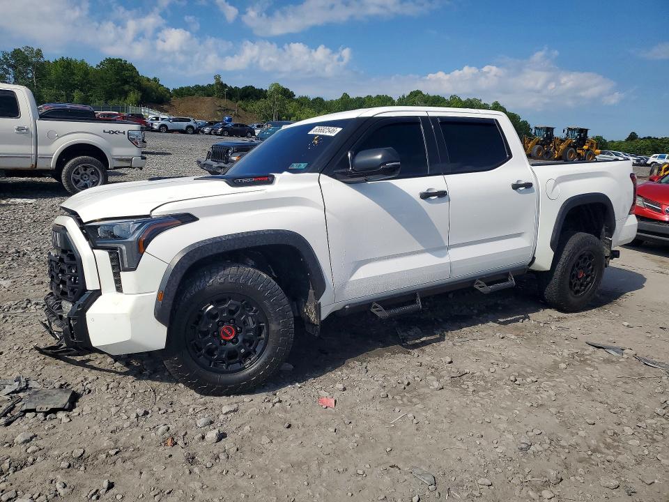65682546 :رقم المزاد ، 5TFPC5DB5PX025105 vin ، 2023 Toyota Tundra مزاد بيع
