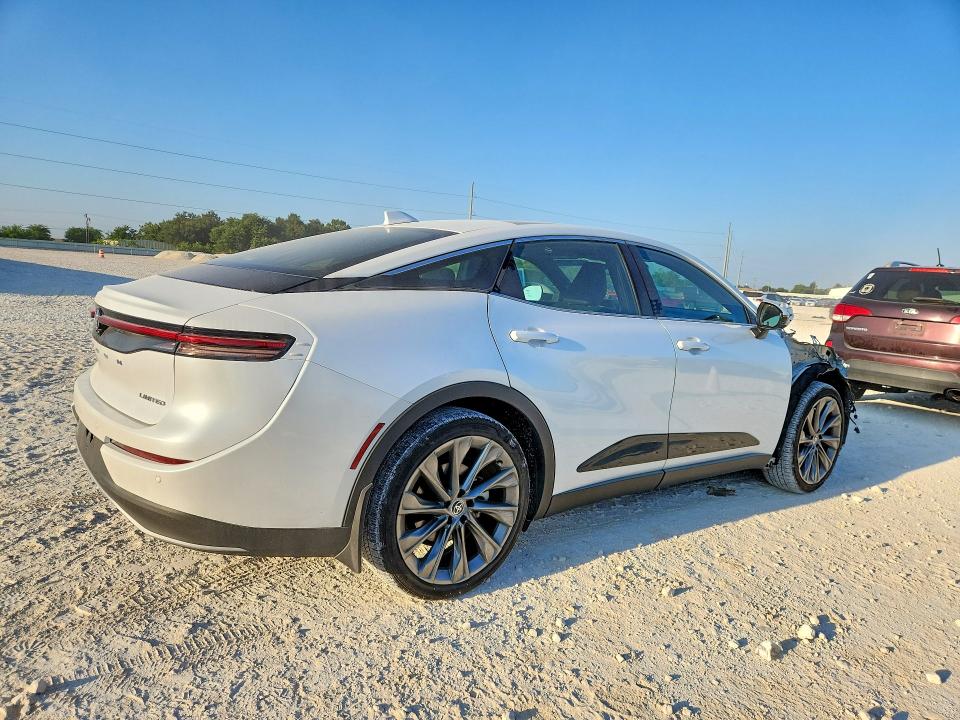 Продажа на аукционе авто 2025 Toyota Crown, vin: JTDAAAAF3S3033036, номер лота: 63238576