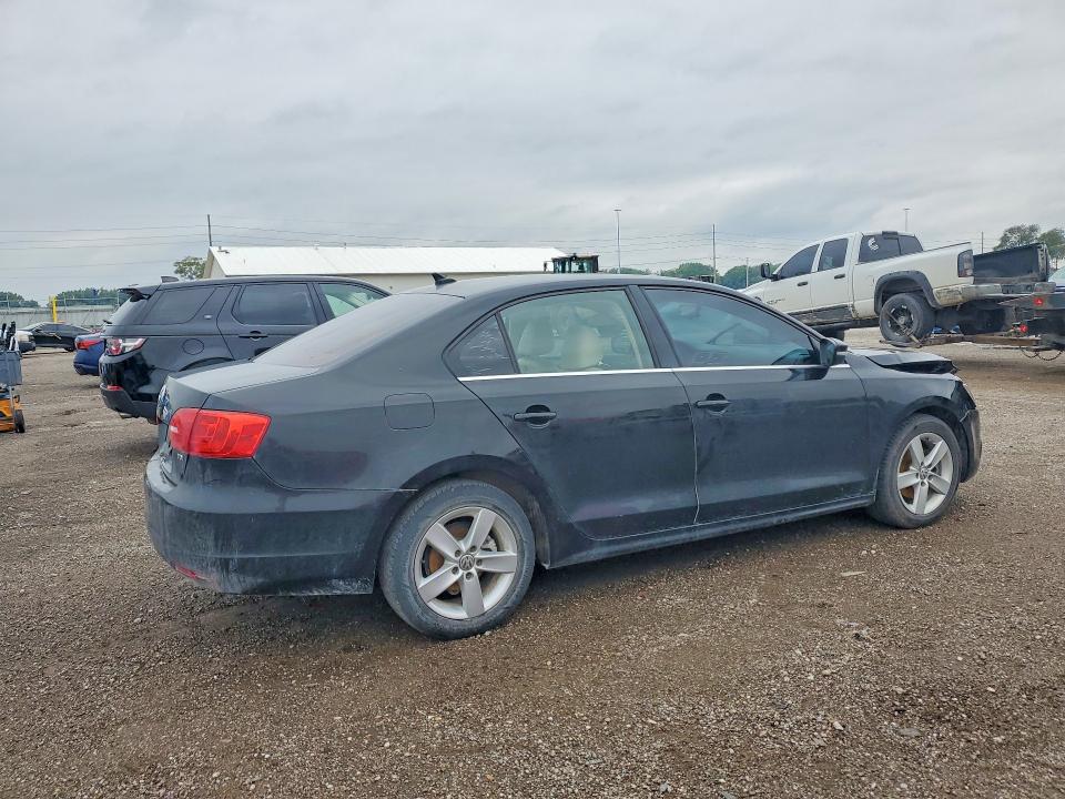 2013 Volkswagen Jetta მანქანა იყიდება აუქციონზე, vin: 3VWLL7AJ1DM231235, აუქციონის ნომერი: 63360326