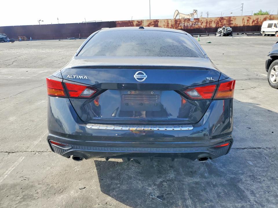 67197916 :رقم المزاد ، 1N4BL4EV4KC129488 vin ، 2019 Nissan Altima مزاد بيع