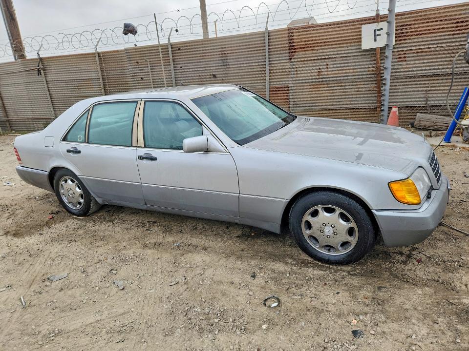 64100846 :رقم المزاد ، WDBGA51E0PA086660 vin ، 1993 Mercedes-benz 500 مزاد بيع