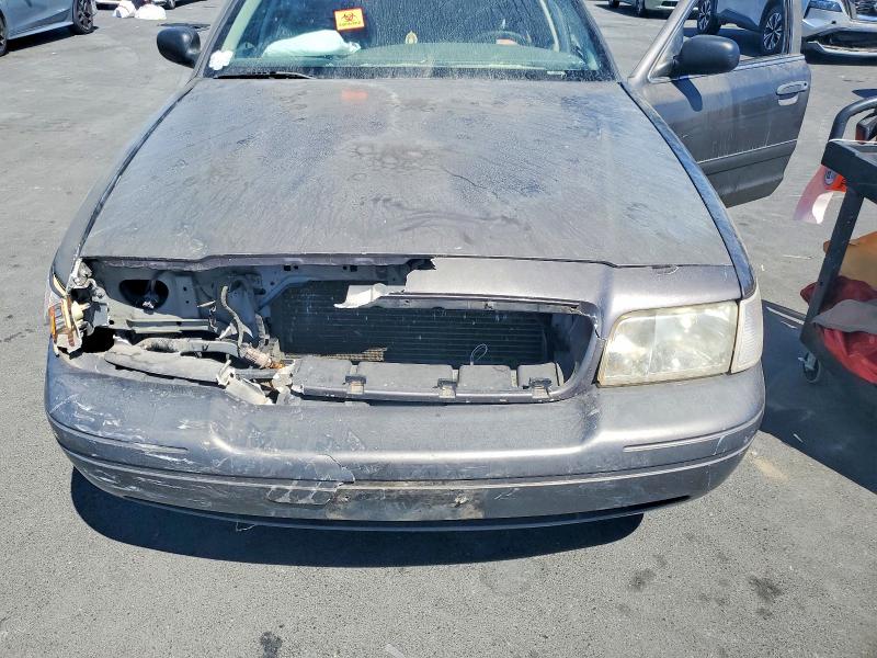 Продаж на аукціоні авто 2001 Ford Crown Victoria, vin: 2FAFP71W91X127310, номер лоту: 65185406